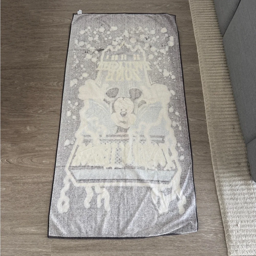 Vintage 90s Disney Mickey Mouse Twilight Zone Tower of Terror Beach Towel